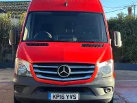 Używany Mercedes Sprinter 2016 Czerwony Van