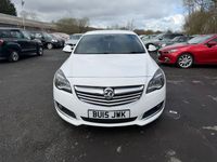 Used Vauxhall Insignia SRi 163 HP (119 kW) 2015 White Hatchback