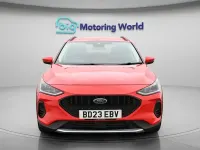 Usado Ford Focus Active 155 CV (114 kW) 2023 Rojo Utilitario