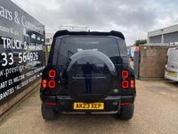 Used Land Rover Defender SE Dynamic 2023 Black SUV