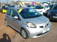 Begagnad Toyota Aygo Platinum 67 HK (49 kW) 2008 Silver Halvkombi