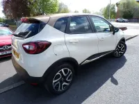 Begagnad Renault Captur Iconic 90 HK (66 kW) 2018 Vit SUV
