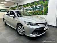 Used Toyota Camry Design 218 HP (160 kW) 2021 Silver Sedan