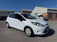 Used Ford Fiesta 82 HP (60 kW) 2012 White Hatchback