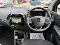 Begagnad Renault Captur Iconic 90 HK (66 kW) 2020 Grå SUV