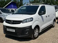 Used Vauxhall Vivaro 120 HP (88 kW) 2020 White MPV