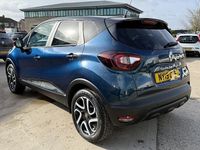 Used Renault Captur Iconic 90 HP (66 kW) 2019 Blue/black SUV