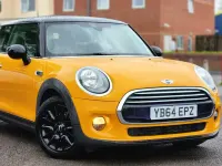 Usado Mini Cooper D Hatch 116 HP (85 kW) 2015 Laranja Citadino