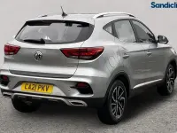 Usado MG ZS Exclusive 196 HP (144 kW) 2023 Prateado SUV