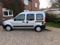 Usado Renault Kangoo Authentique 2008 Cinzento Monovolume