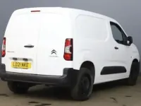 Used Citroën Berlingo 100 HP (73 kW) 2021 White MPV