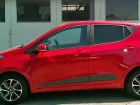 Used Hyundai i10 Premium 66 HP (48 kW) 2017 Red Hatchback
