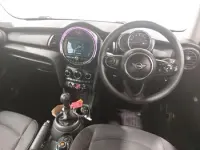 Usado Mini ONE Classic 102 CV (75 kW) 2019 Blanco Utilitario