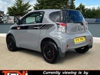 Used Toyota iQ 68 HP (50 kW) 2010 Silver Hatchback