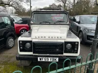 Used Land Rover Defender 122 HP (89 kW) 2009 White SUV