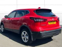 Used Nissan Qashqai Acenta Premium 140 HP (102 kW) 2020 Red SUV