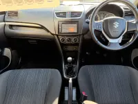 Begagnad Suzuki Swift SZ3 2015 Vit Halvkombi
