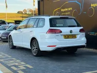 Używany VW Golf VII SE 125 KM (91 kW) 2017 Biały Kombi