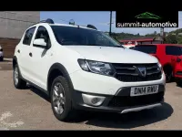 Used Dacia Sandero Lauréate 90 HP (66 kW) 2014 White Hatchback