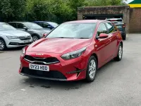 Käytetty Kia Ceed 158 HP (116 kW) 2023 Punainen Viistoperä