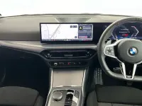 Usado BMW 320 M Sport 181 CV (133 kW) 2025 Rojo Berlina