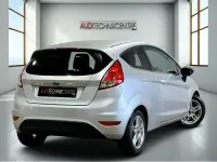 Usado Ford Fiesta Zetec 82 HP (60 kW) 2014 Prateado Citadino