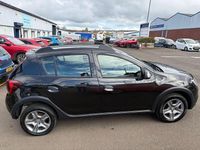 Begagnad Dacia Sandero Comfort 90 HK (66 kW) 2019 Svart Halvkombi
