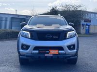 Used Nissan Navara Tekna 190 HP (139 kW) 2017 Silver Pickup