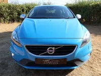 Used Volvo V40 R-Design 122 HP (89 kW) 2016 Blue Hatchback