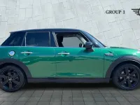 Used Mini Cooper S Classic 176 HP (129 kW) 2024 Green Hatchback