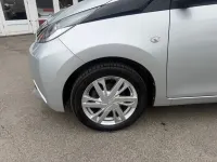 Używany Toyota Aygo x-press 68 KM (50 kW) 2014 Srebrny Hatchback