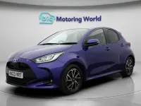 Used Toyota Yaris Design 116 HP (85 kW) 2023 Blue Hatchback