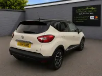 Used Renault Captur Dynamique 90 HP (66 kW) 2014 Cream SUV