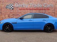 Usado Jaguar XE 300 HP (220 kW) 2020 Azul Sedan