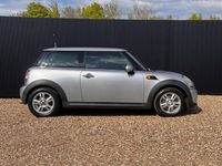 Usado Mini Cooper Hatch 2010 Plateado Utilitario