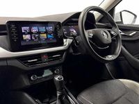 Used Skoda Kamiq SE L 81 HP (59 kW) 2021 Moon white metallic SUV