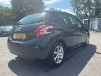 Used Peugeot 208 Active 68 HP (50 kW) 2012 Black Hatchback