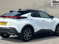 Used Toyota C-HR Design 140 HP (102 kW) 2024 White SUV