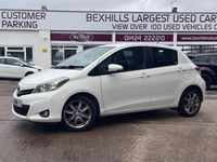Used Toyota Yaris SR 99 HP (72 kW) 2013 White Hatchback