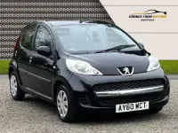 Begagnad Peugeot 107 68 HK (50 kW) 2010 Svart Halvkombi