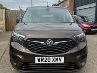 Used Vauxhall Combo Design Edition 110 HP (80 kW) 2020 Brown MPV
