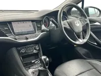 Used Vauxhall Astra Elite 200 HP (147 kW) 2019 Black Hatchback