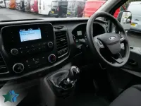 Używany Ford Transit 130 KM (95 kW) 2022 Srebrny Kabriolet