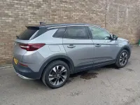 Used Vauxhall Grandland X SRi 130 HP (95 kW) 2020 Grey SUV