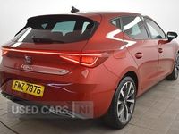 Begagnad Seat Leon FR Sport 2024 Röd Halvkombi