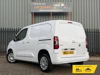 Used Vauxhall Combo S 100 HP (73 kW) 2023 White Van