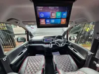 Używany Honda Stepwgn 2026 Czerwony