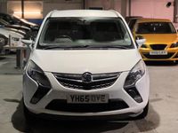 Used Vauxhall Zafira Tourer SRi 136 HP (100 kW) 2015 White MPV