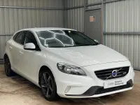 Used Volvo V40 R-Design 115 HP (84 kW) 2015 White Hatchback
