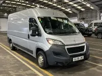 Second-hand Peugeot Boxer 130 CP (95 kW) 2018 Argintiu Van
